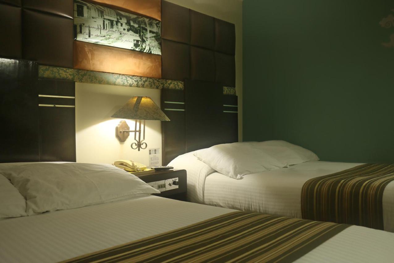 The Bellavista Hotel Lapu-Lapu City Exterior photo